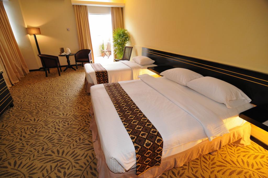 Aparthotel Embassy Hotel & Service Apartment 3*
